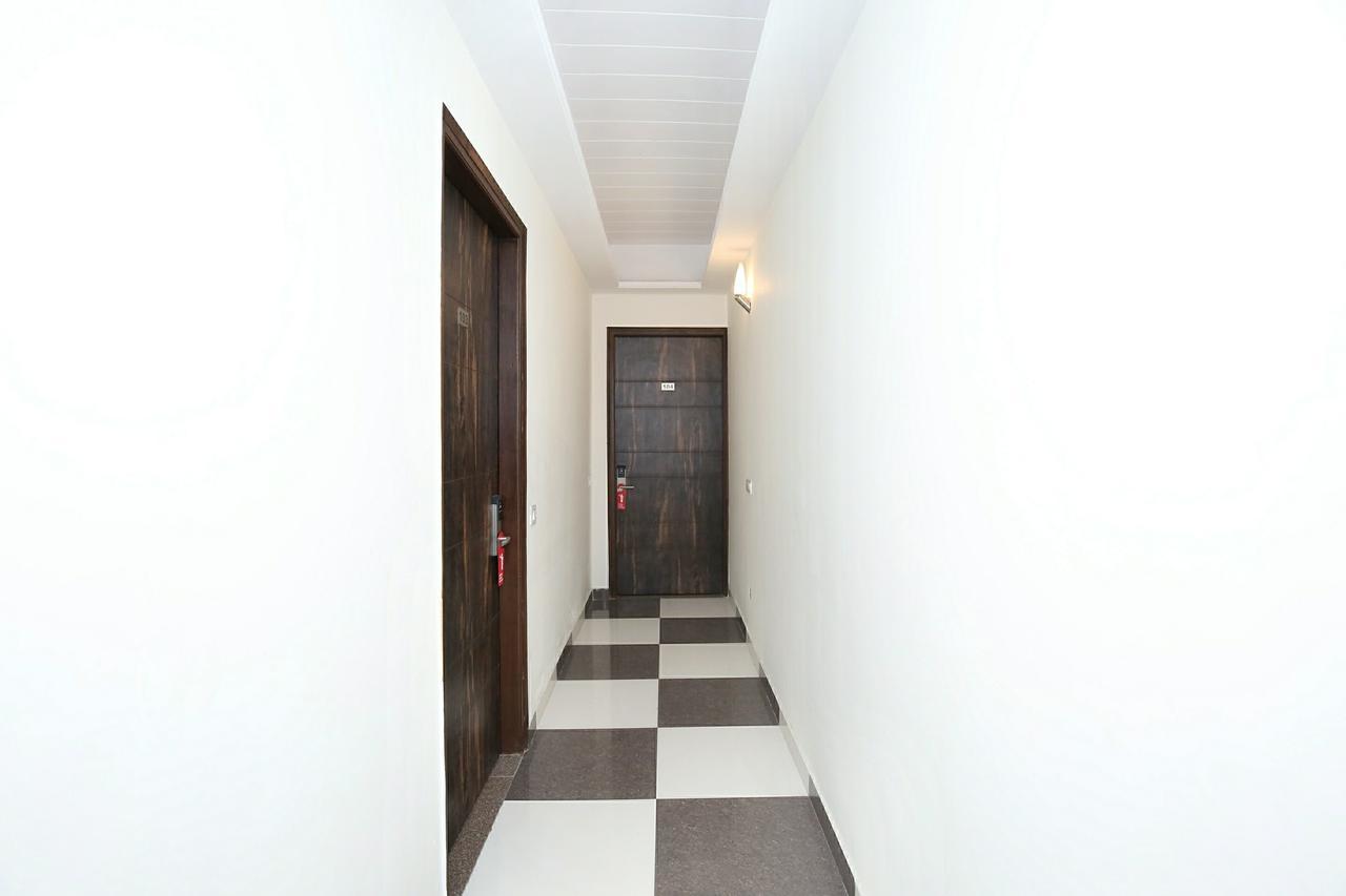 Oyo 13373 Hotel Royal Star Panchkula Εξωτερικό φωτογραφία