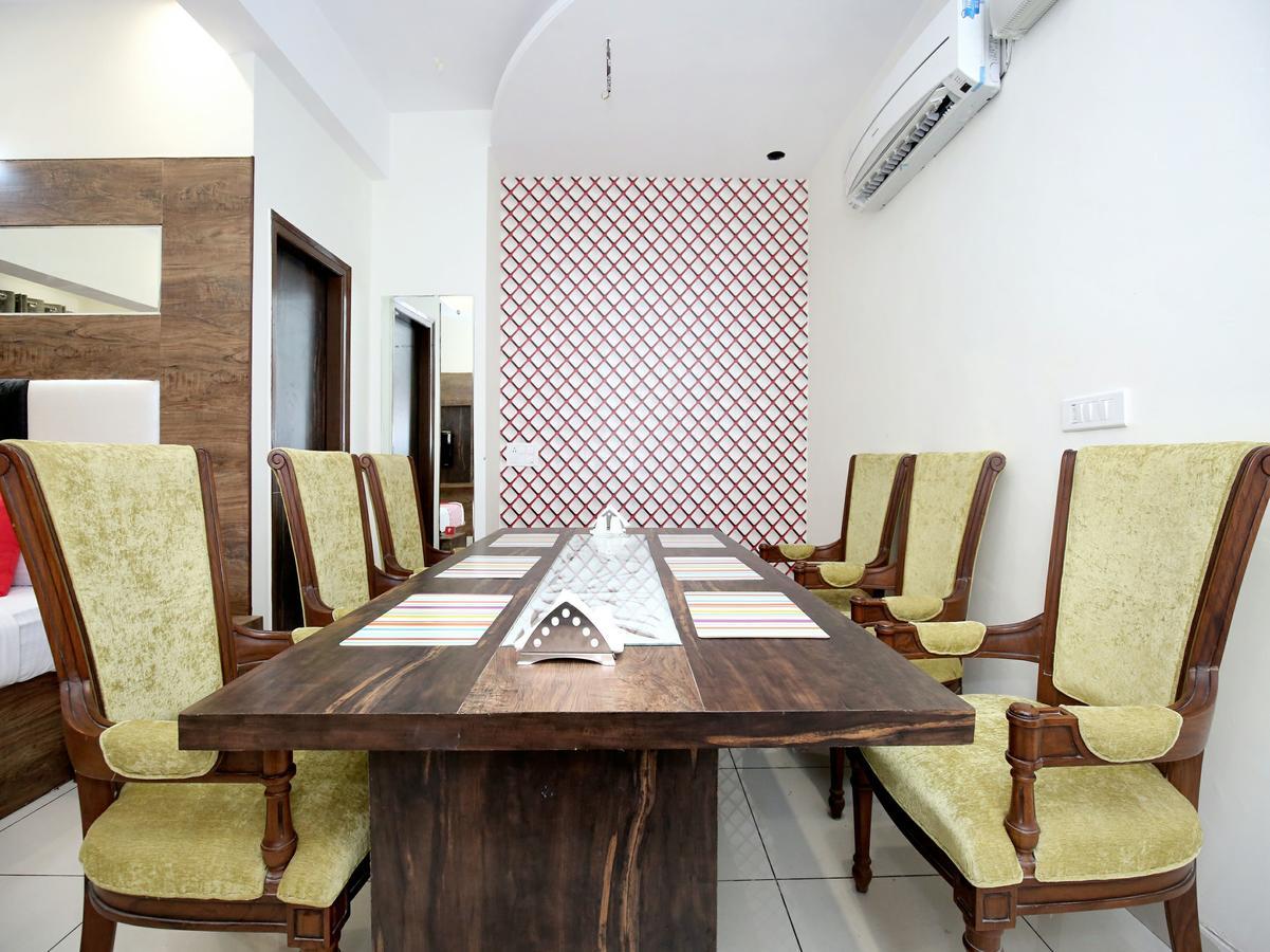 Oyo 13373 Hotel Royal Star Panchkula Εξωτερικό φωτογραφία