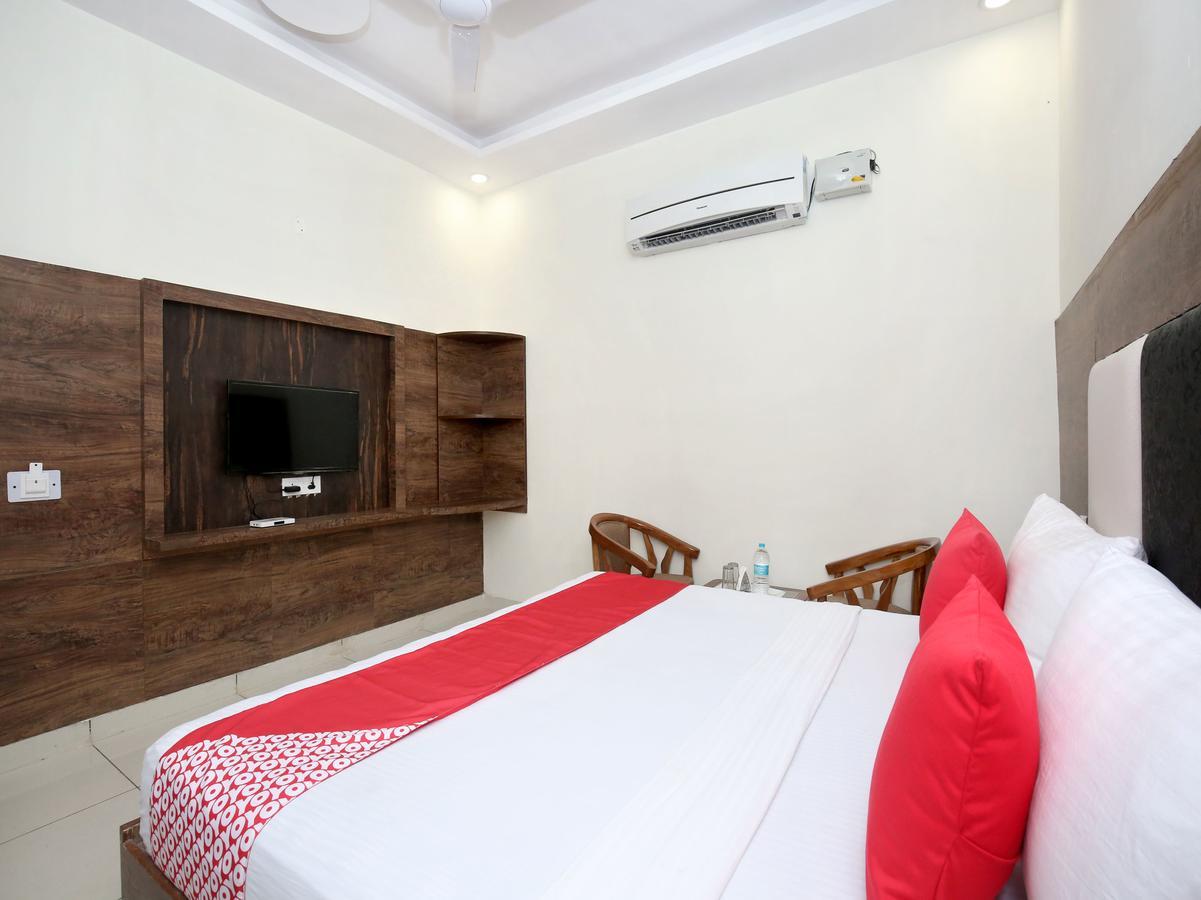 Oyo 13373 Hotel Royal Star Panchkula Εξωτερικό φωτογραφία